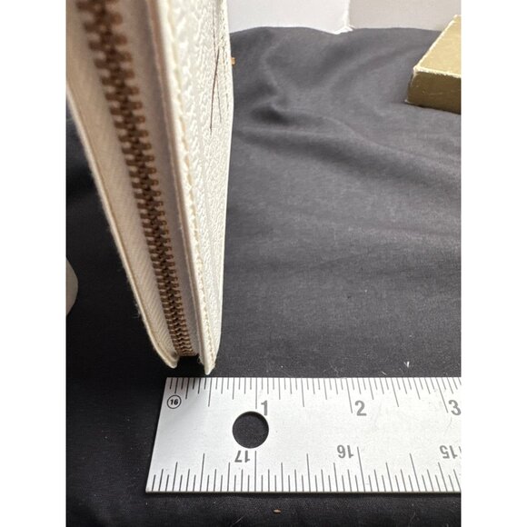 Vintage 1956 Catholic Sunday Missal With Gold Cross & Zipper Closure - Picture 3 of 14